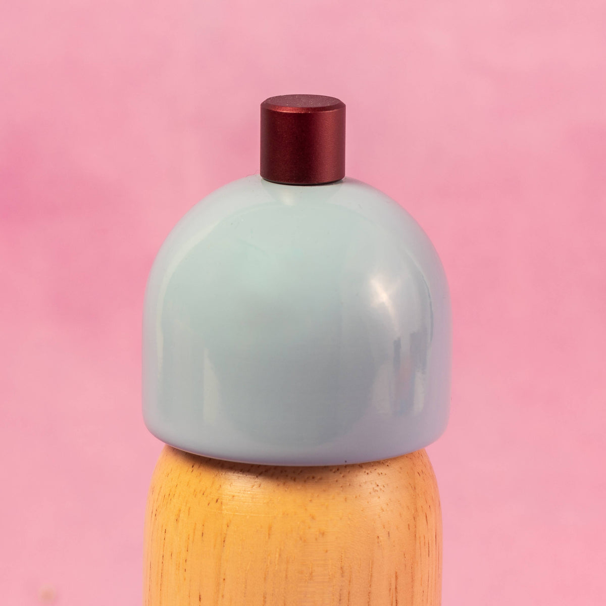 MÆGEN - Salt & Pepper Grinder - Light Blue & Burgundy