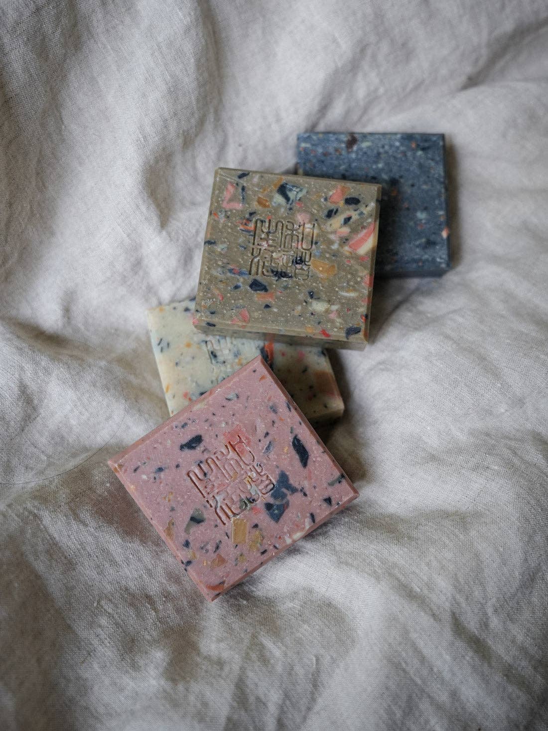 Even Keel - Somosomo: BIODEGRADABLE CLAY BAR