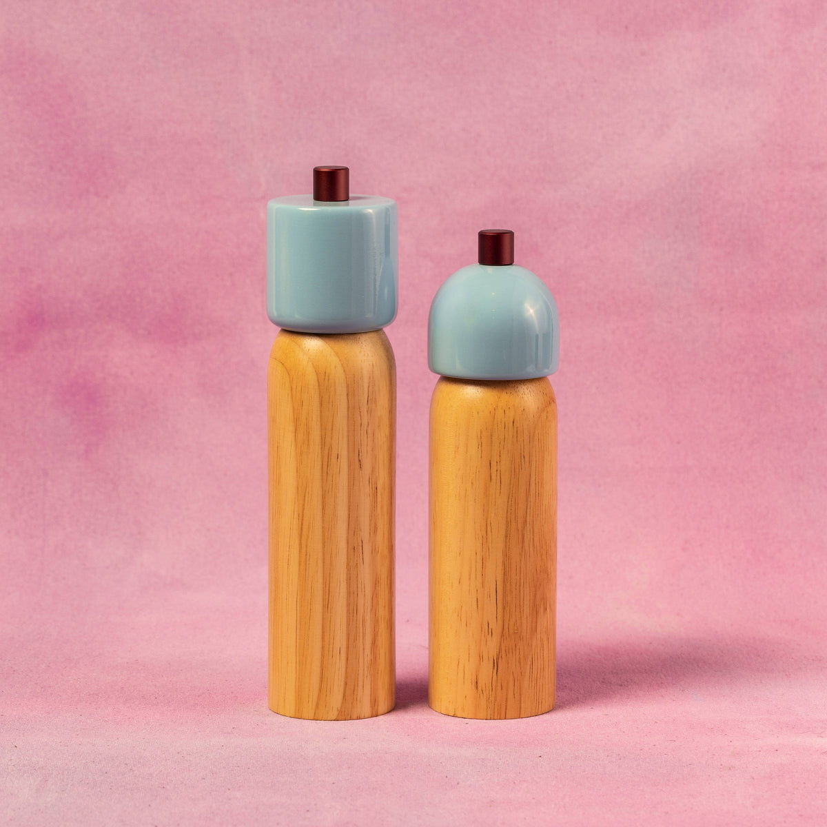 MÆGEN - Salt & Pepper Grinder - Light Blue & Burgundy