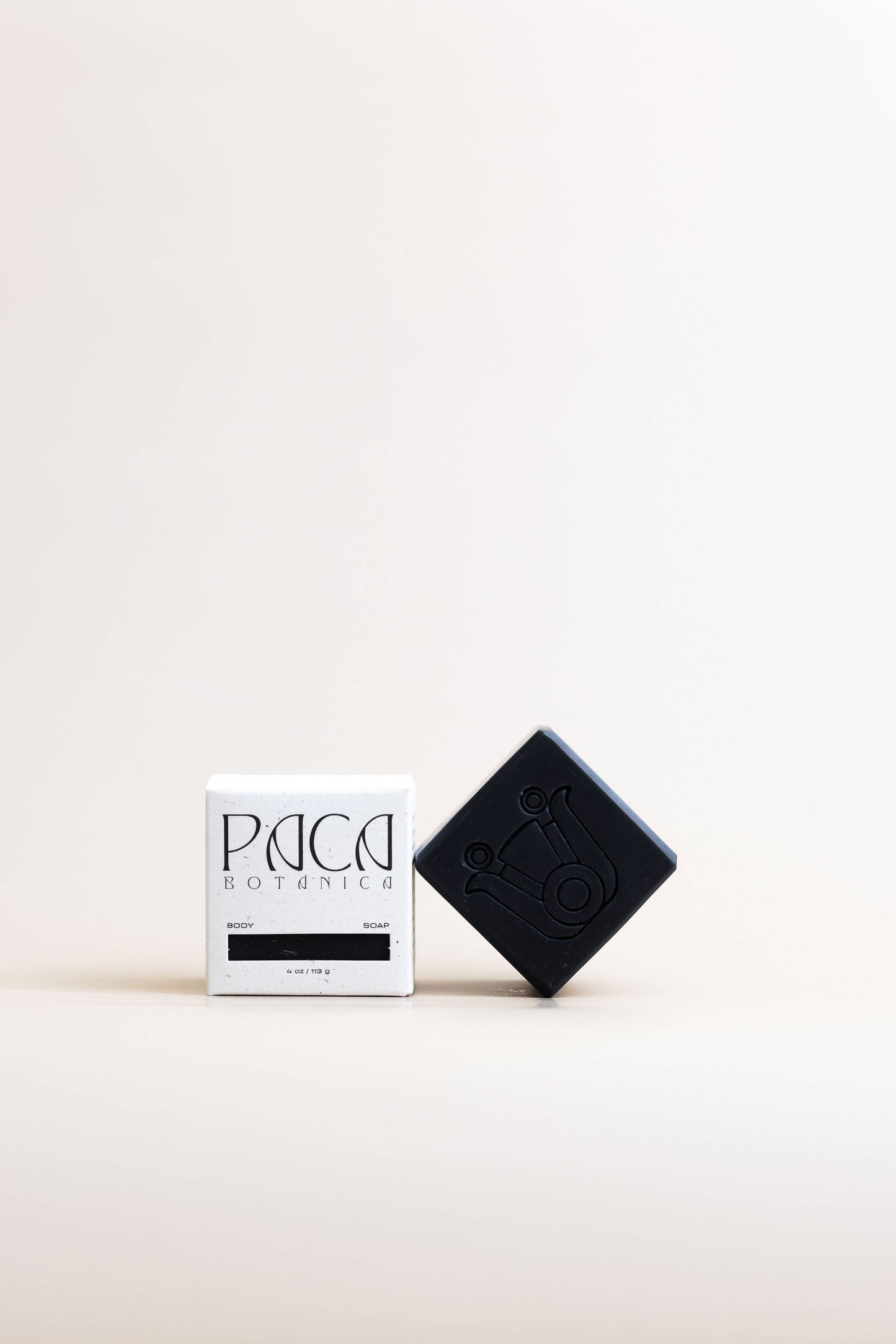 Paca Botánica - LUNA - Detoxifying Charcoal + Bentonite Clay Soap