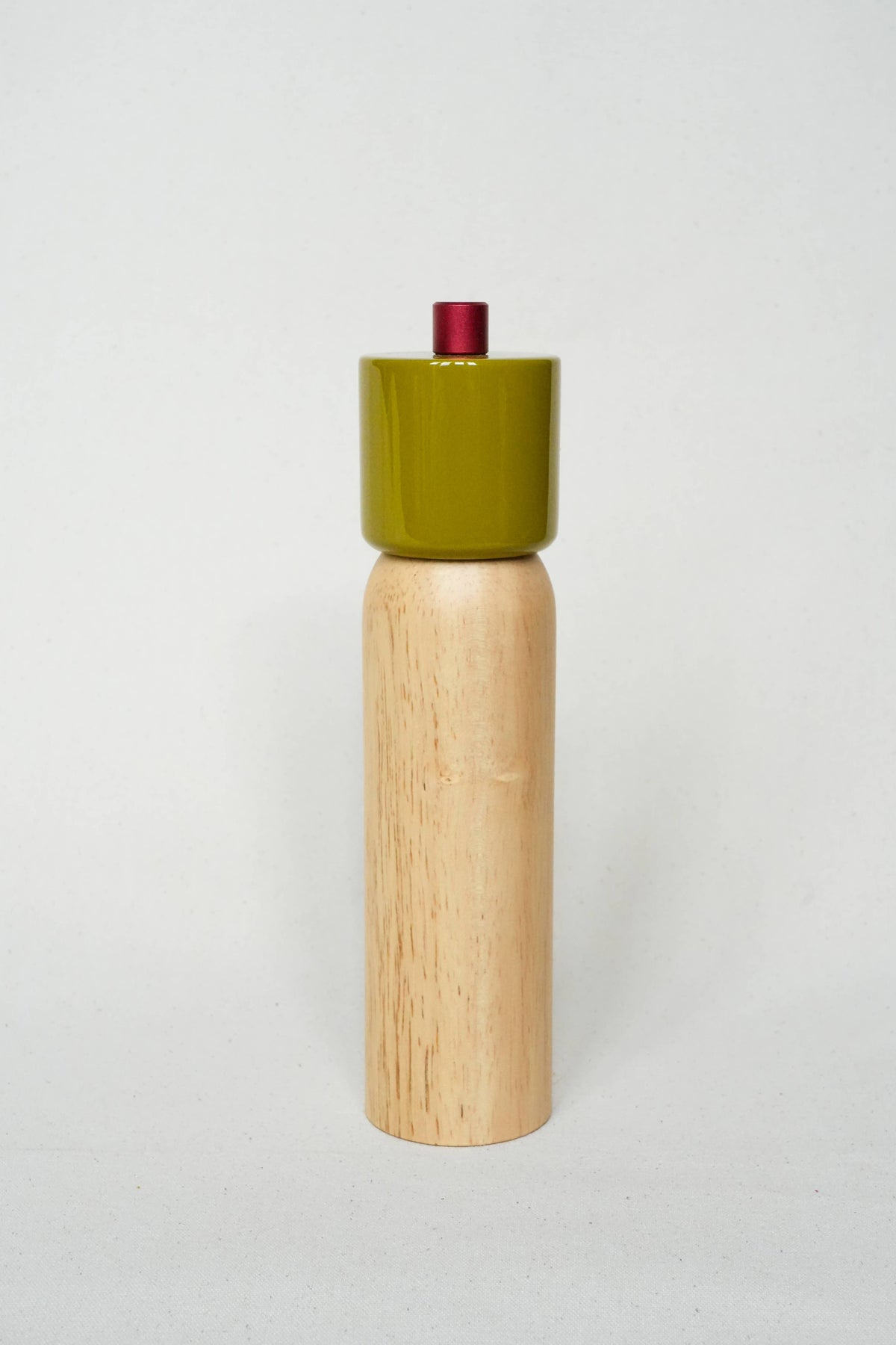 MÆGEN - Salt & Pepper Grinder - Olive & Red