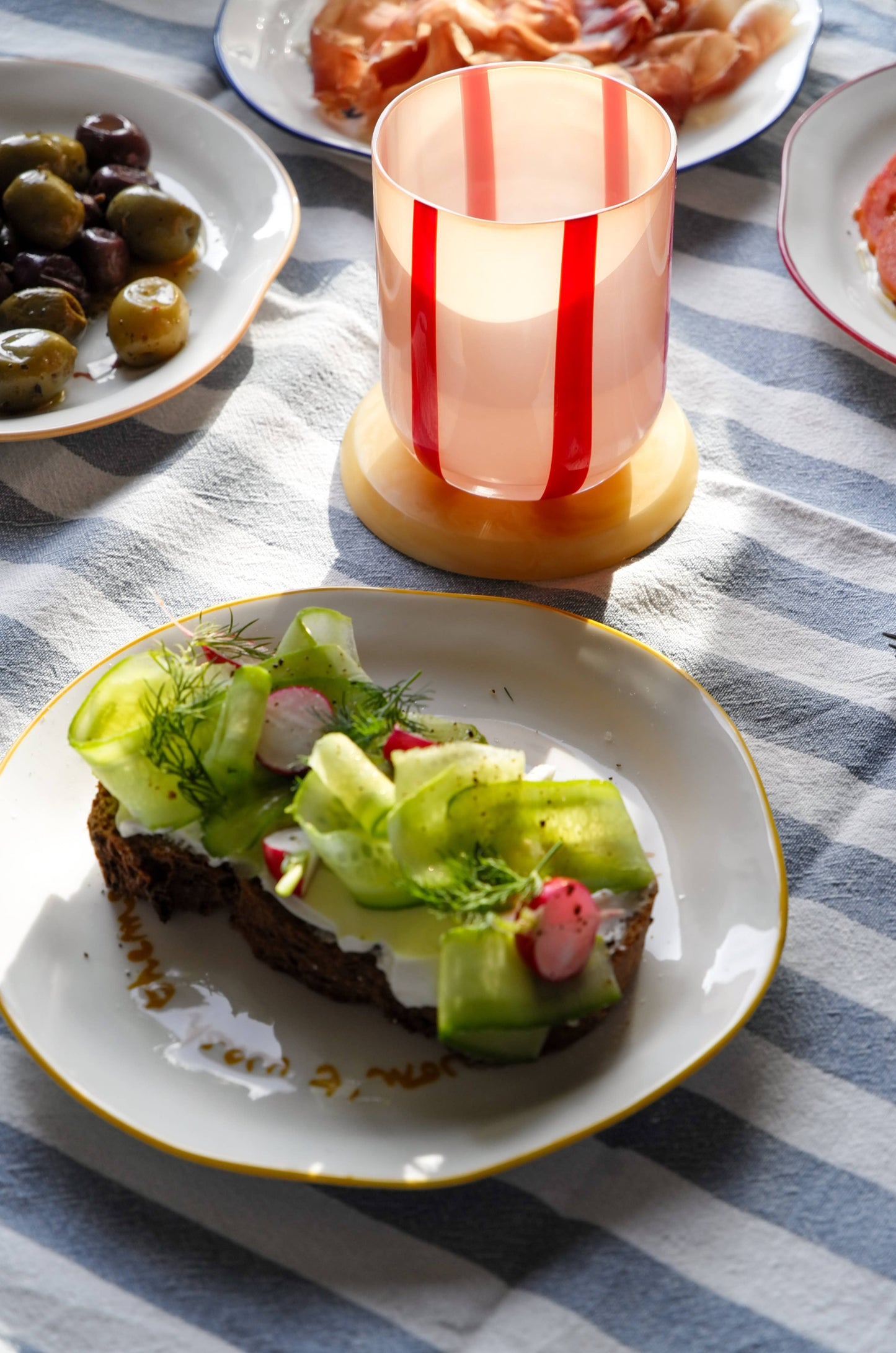 MÆGEN Atina Glassware - Pink & Red
